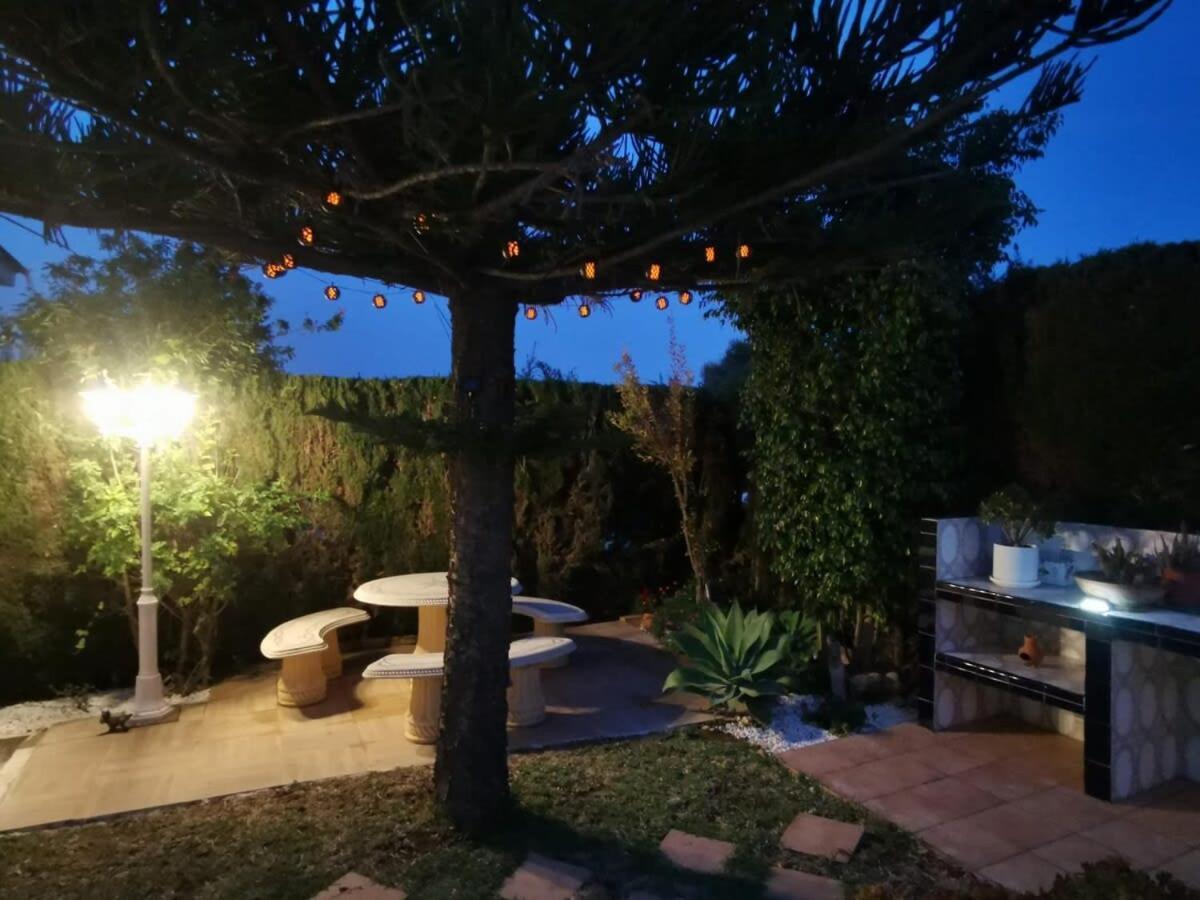 Quaint Ground Floor Apartment With Pool Lb1 Torrevieja Luaran gambar